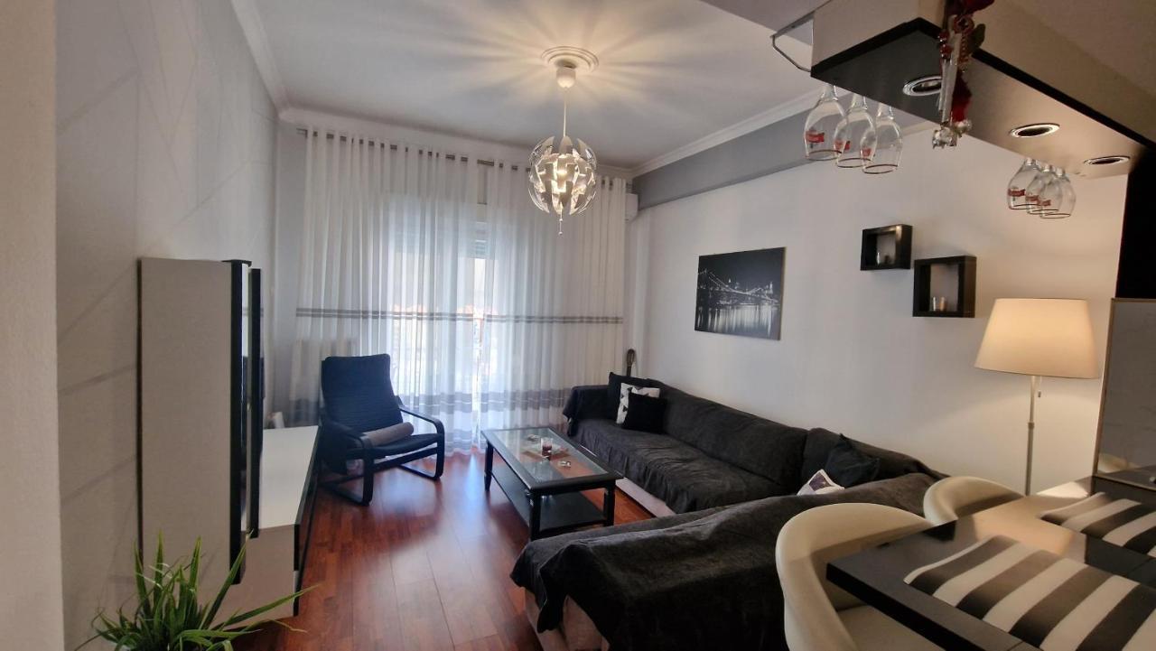 Apartment Sweet *